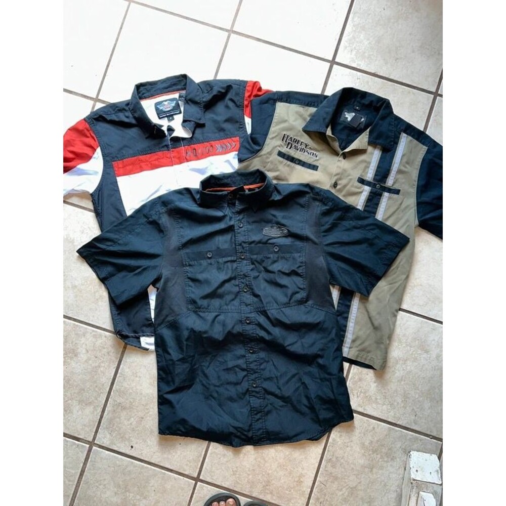 Men’s Harley Davidson Button Up Shirts Size Medium